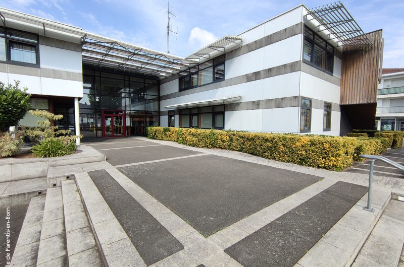 04 – Entrée Centre Administratif – Parentis-en-Born
