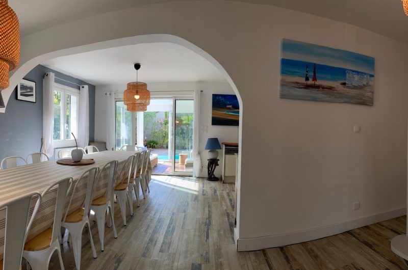 12. table entree couloir pano