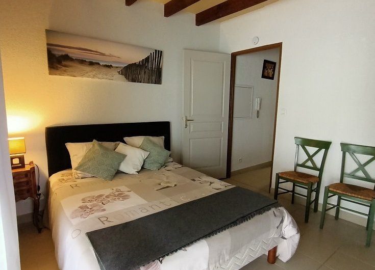 12A PONT VOLANT CHAMBRE LIT