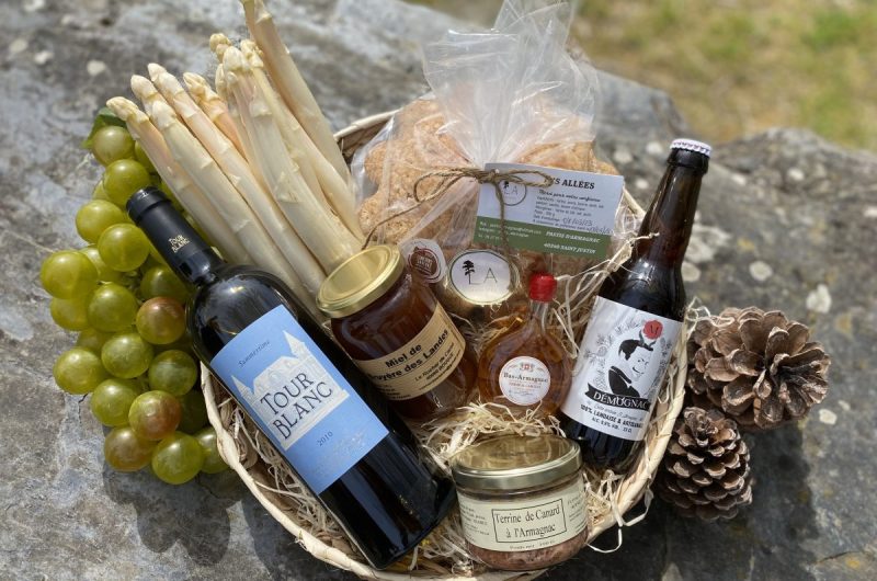 2023 – STJUS – Panier gourmand – ©Fantaisies Gasconnes.