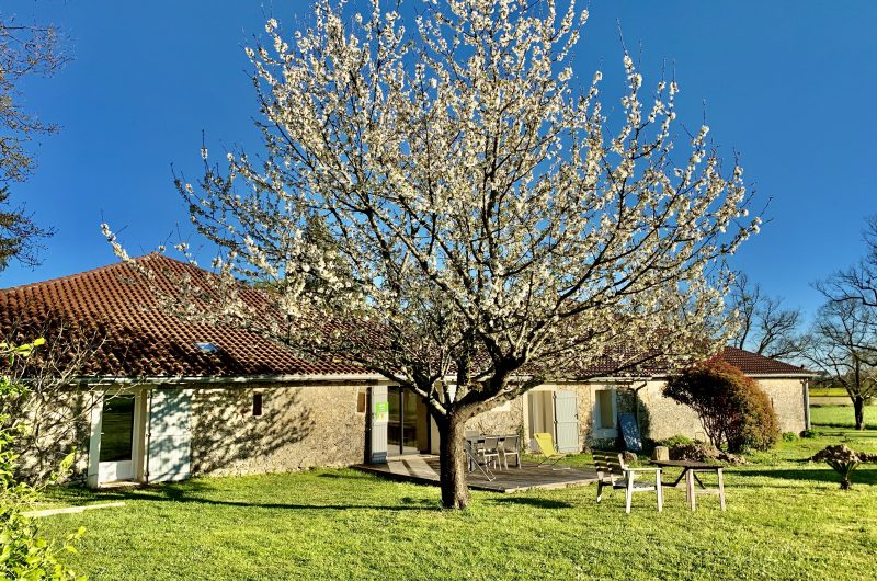 2024 – CREO – La grange du Poutic – Extérieur – © Le Poutic