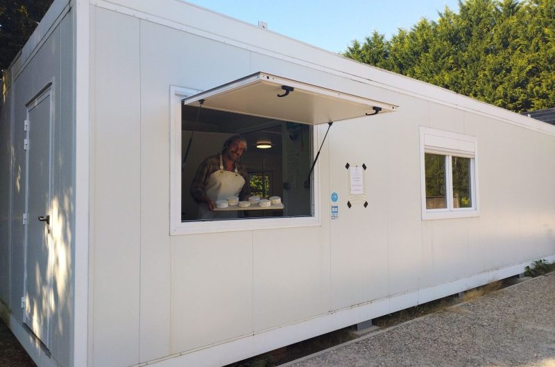 2024 – MAIL – Bergerie de Maillas – Espace de vente – ©Marion POUTAYS