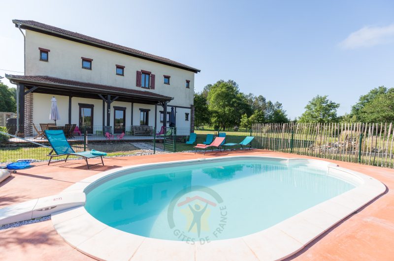 2025 – ESCA – Gîte Lamourette – Piscine – ©Gîte de France (1)