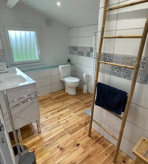 2025 – STJUS – Gîte du Mouta – Salle de bain – ©DUPEYRON Marie-Anne (2)