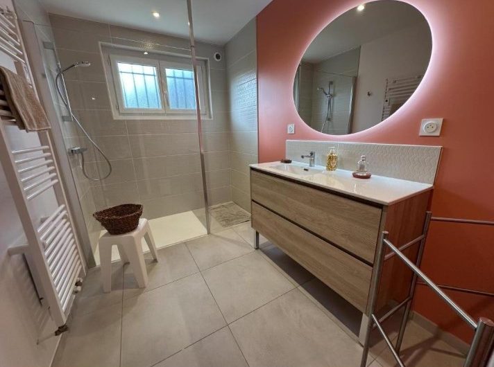 2026 – VILL – Gîte les Écureuils – Salle de bain (RDC) – ©Alain Serres