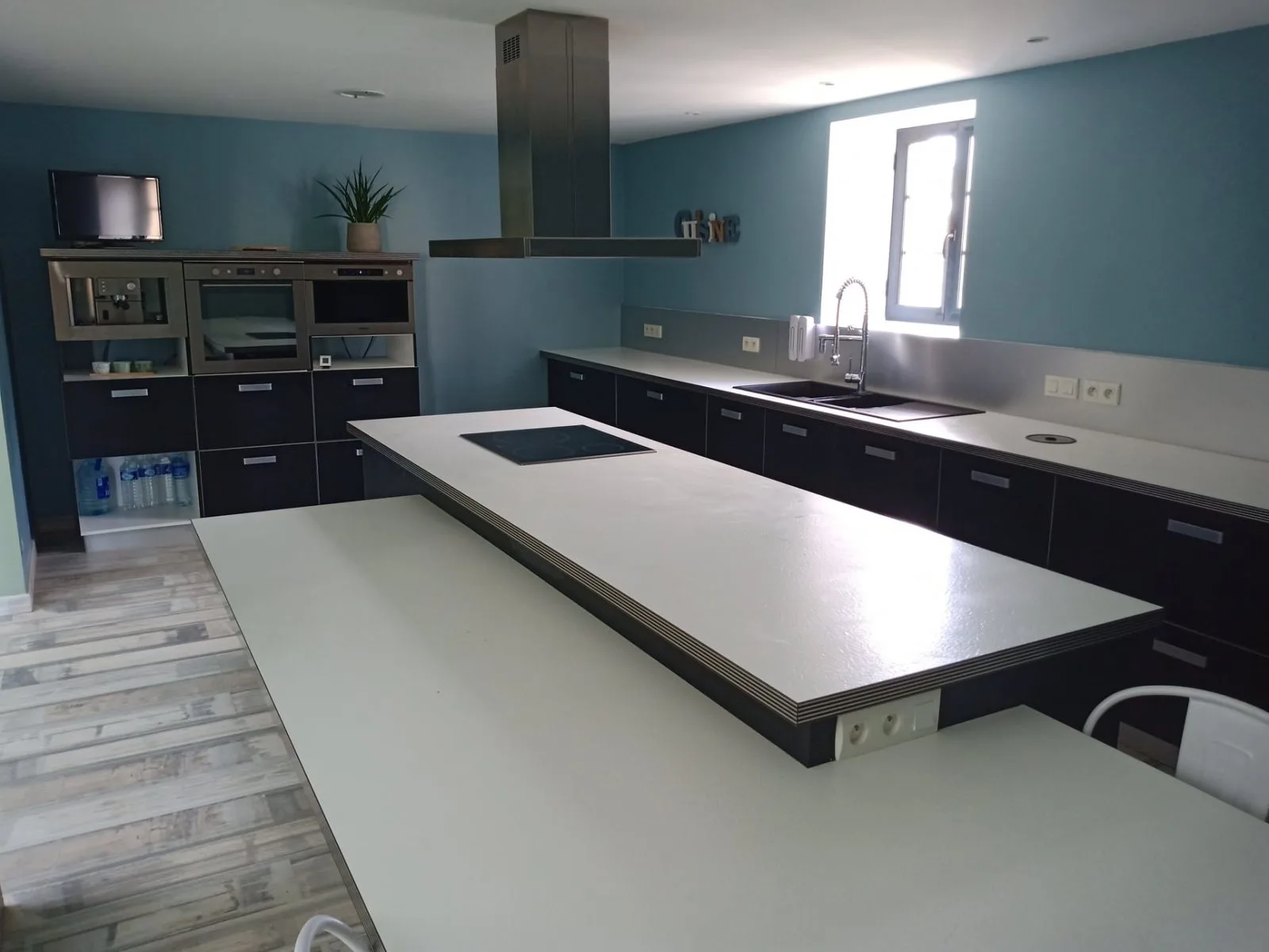 246410216_175081791463244_2584652838854635_n