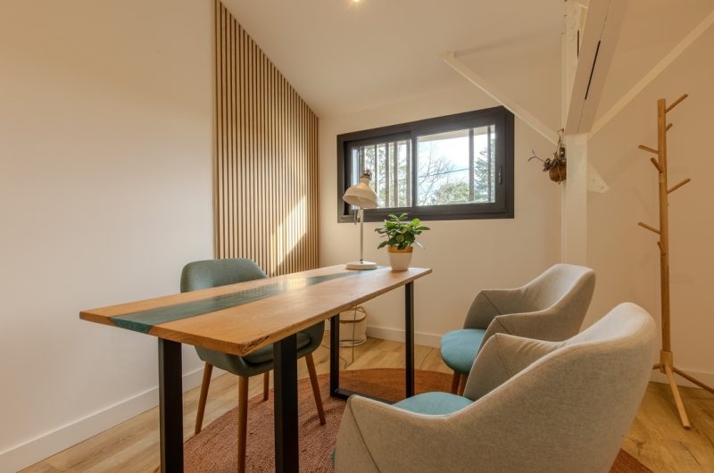 2EAB48E8-4FDF-4A40-9EA2-A94504E4707D_1_105_c