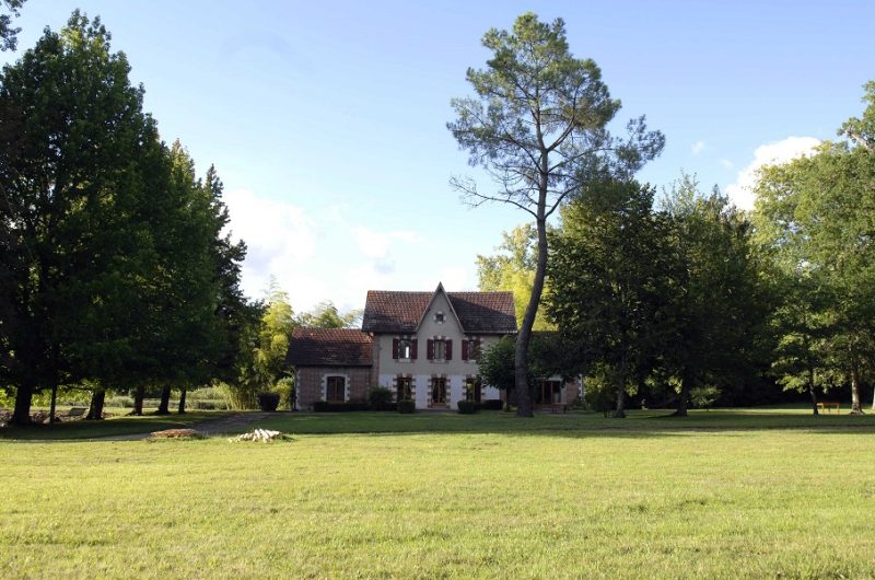 668407-villa-ds-parc