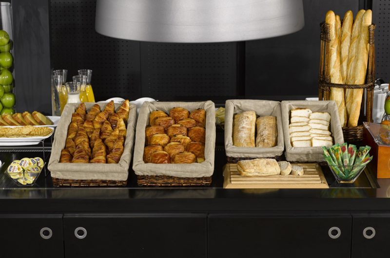 679300-le-campanile-restaurant-5