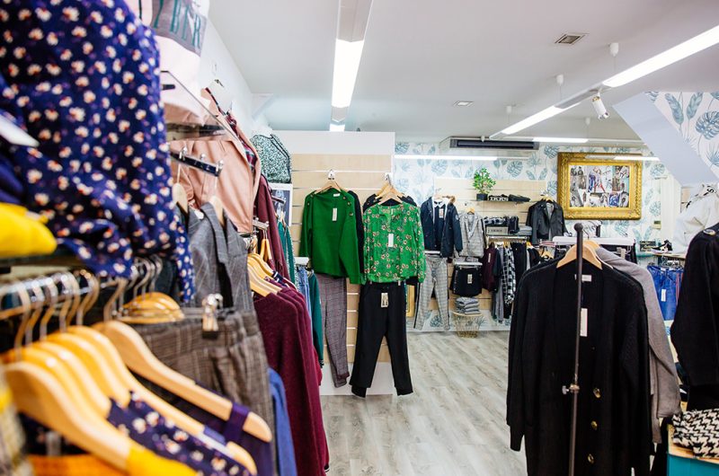 737973-graffitis-agence-les-conteurs-10