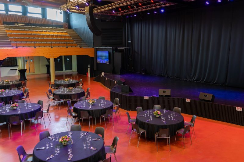 ARENA DU VIEUX PORT – DÎNER