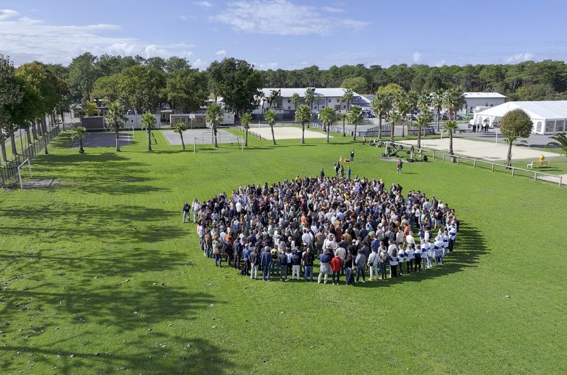 Arena-8-team-building