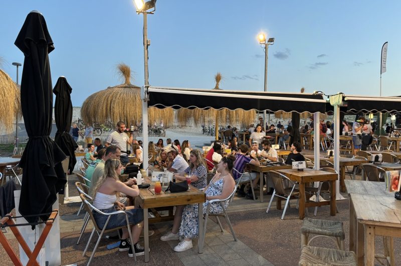 Café_Plage_Molietsetmaa_Terrasse2@OTILandesAtlantiqueSud