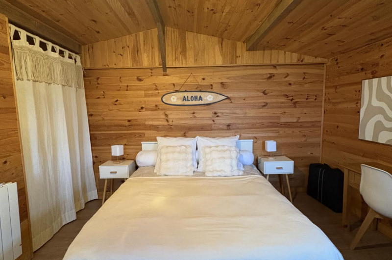 Chambre chalet des pins clermont ©Blond