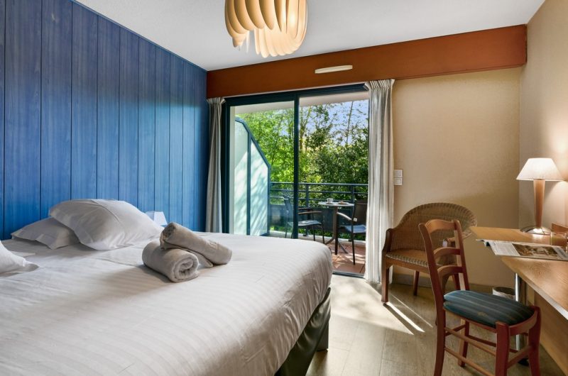 Chambre-double-cote-sud—Pavillon-Bleu-Hossegor-2