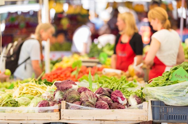 Farmers‘ market stall.