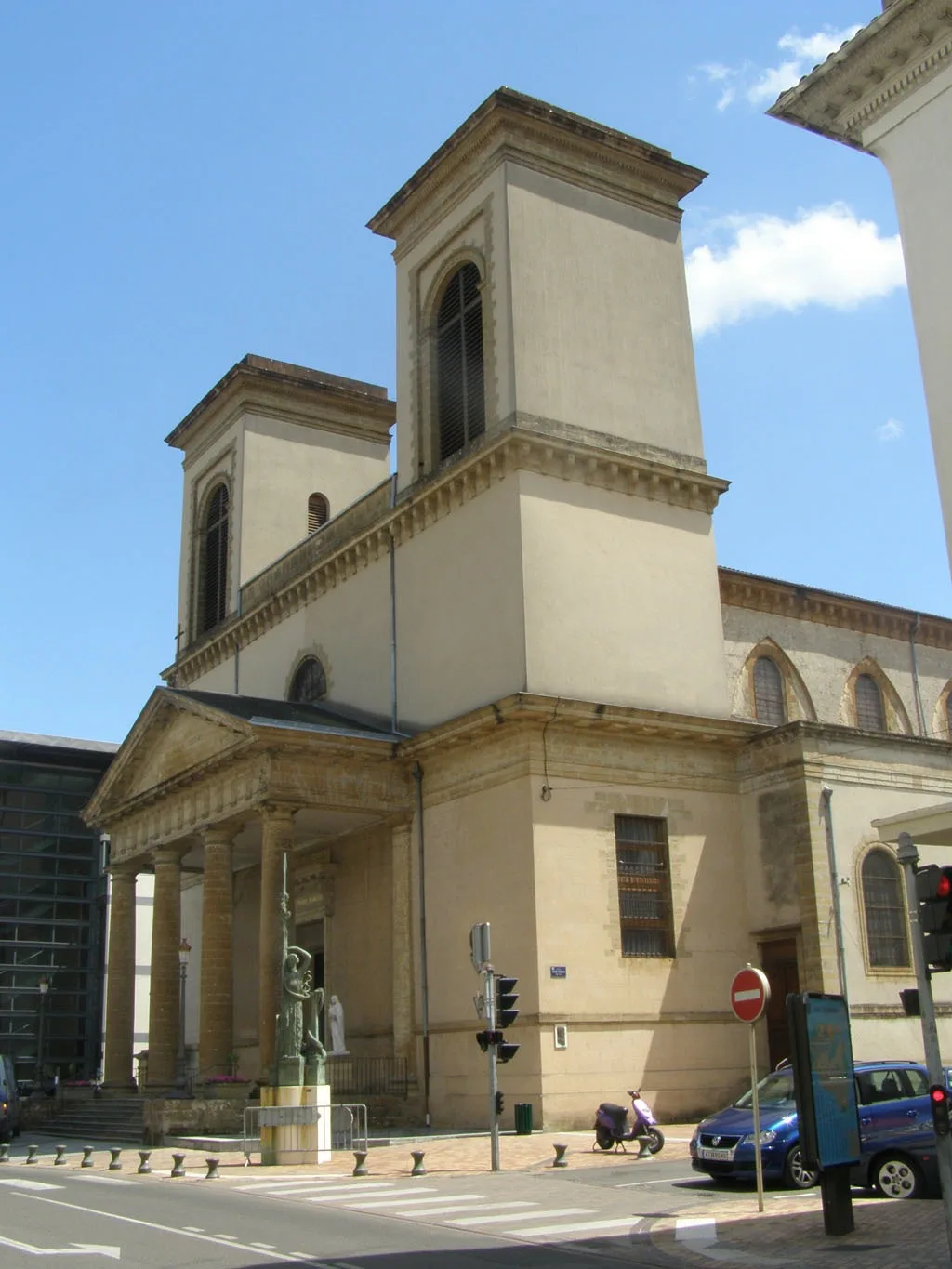Eglise-de-la-Madeleine-1