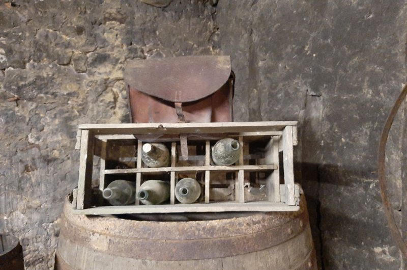 François – range bouteilles