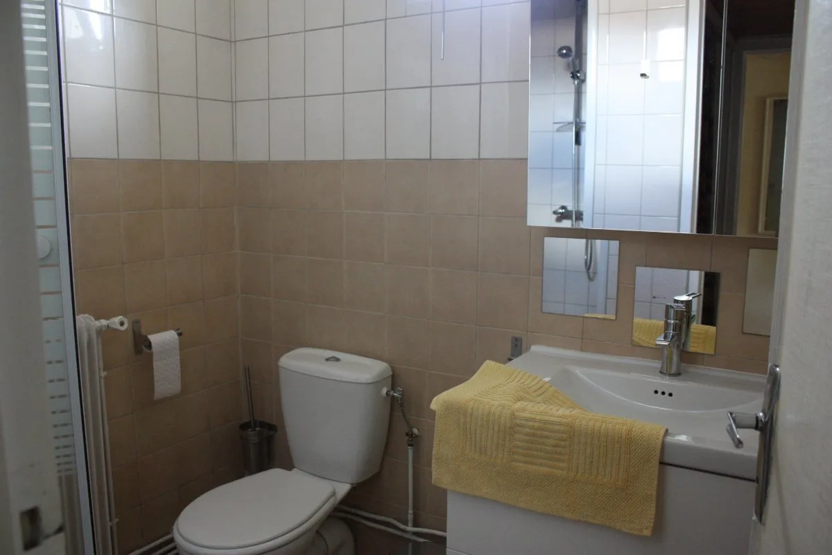 HLOAQU04001WBCIB-b12