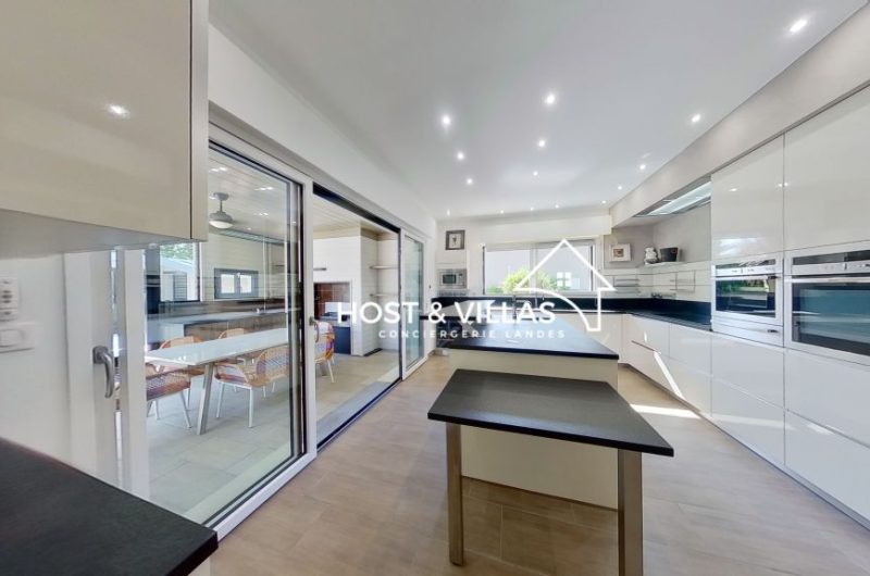 Host & Villas cuisine 1 – V2