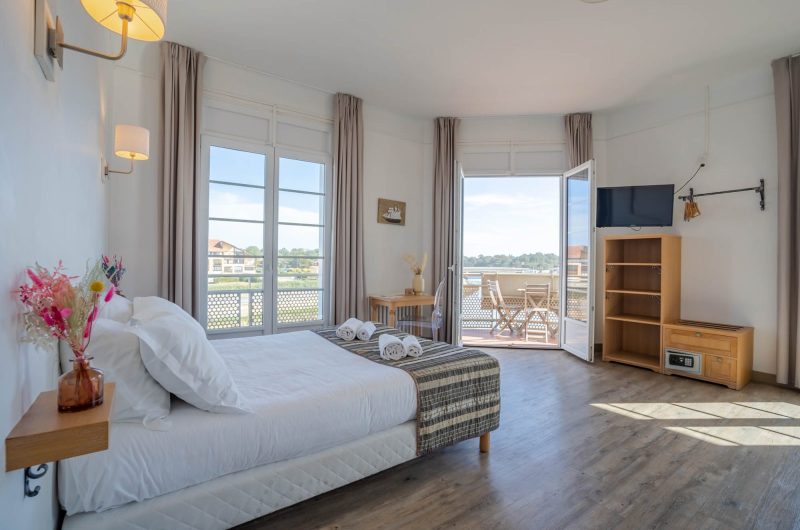 Hôtel Océan – chambre-superieure-capbreton-1-OK