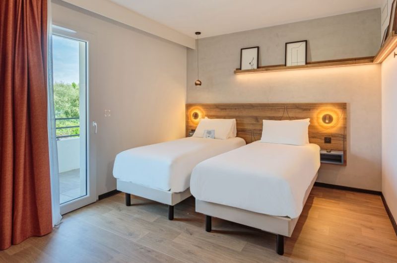 Kyriad_StPaulLesDax_01_0