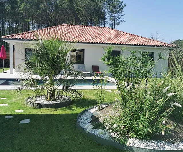 LEON_Enault_ext loin