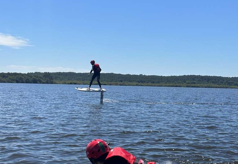 LEON_FOIL IN LANDES (2)