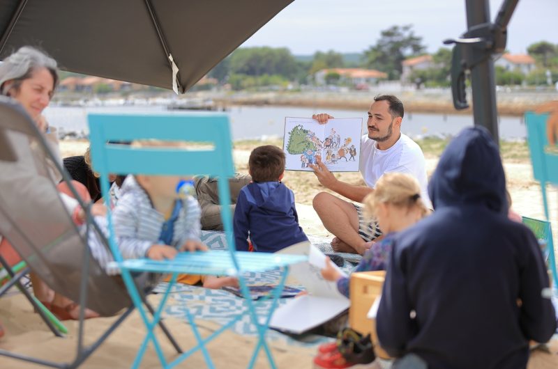 Médiathèque à la plage