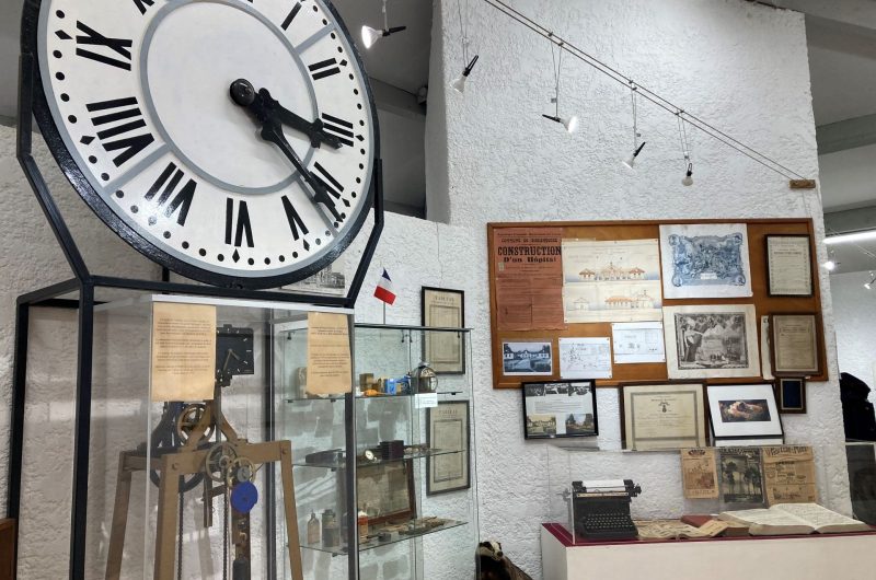 Museé des traditions interieur pendule