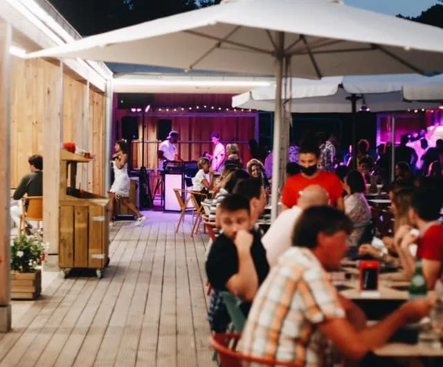 RESTAURANT CAPEATN CAPBRETON LANDES (5)