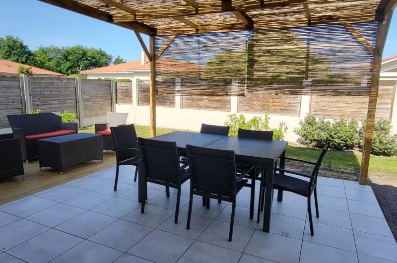 ROCHE TERRASSE DESSOUS