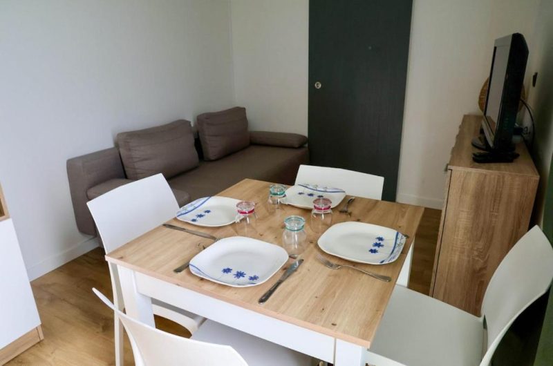 Salle à manger La Box des Oiseaux 2025 ©AguilarVelten