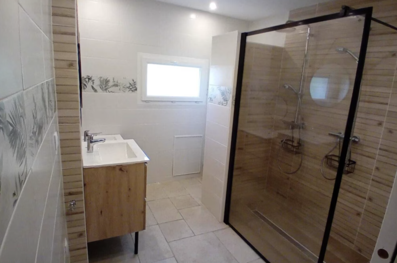 Salle de bains 2 Le Jardin d’André ©Lerre