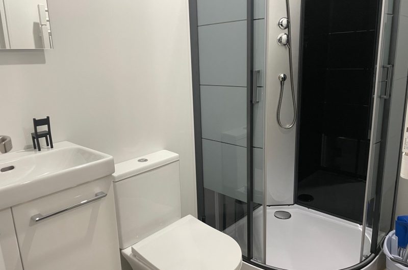 Salle de bains à l’Oustalet 1 ©OTC