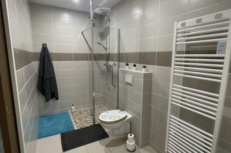 Salle de bains le Petit Charron 2 ©Cassant