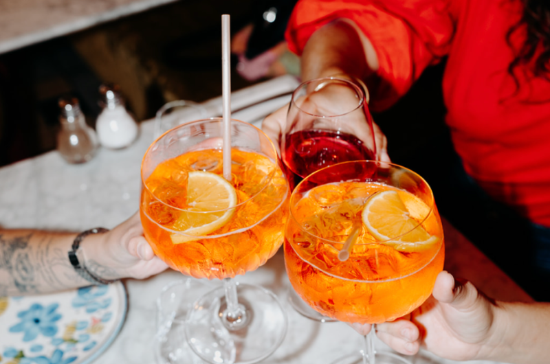 Site_Web_Hossegor_Amore_Plan de travail 1