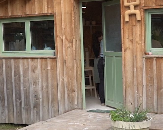 Sous les pins céramique photo2