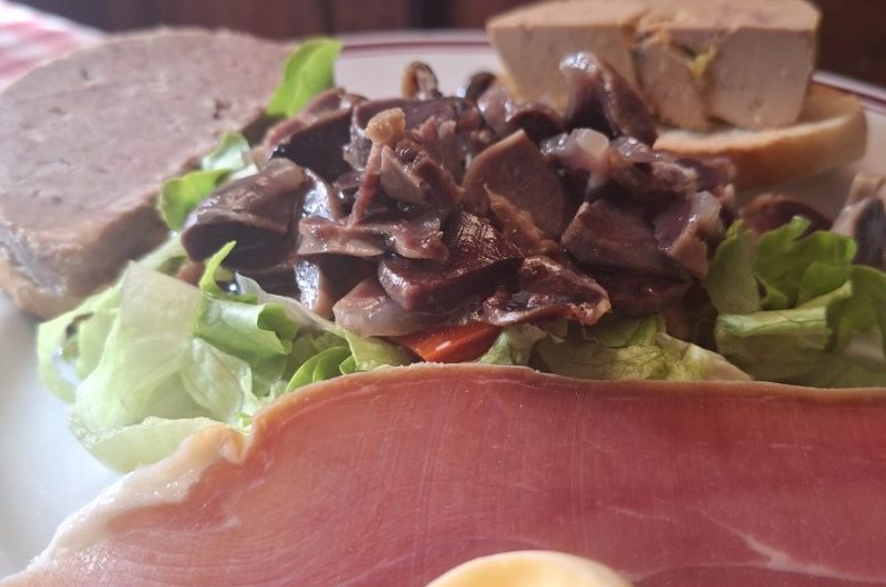 assiette landaise détail Ferme auberge Marquine Mugron ©OT Terres de Chalosse – SD