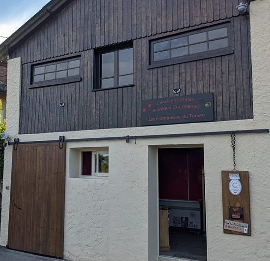 boutique1-p90066nbnqsh3vmbxm1y7g5r6jwdegnc321w6jr8wo