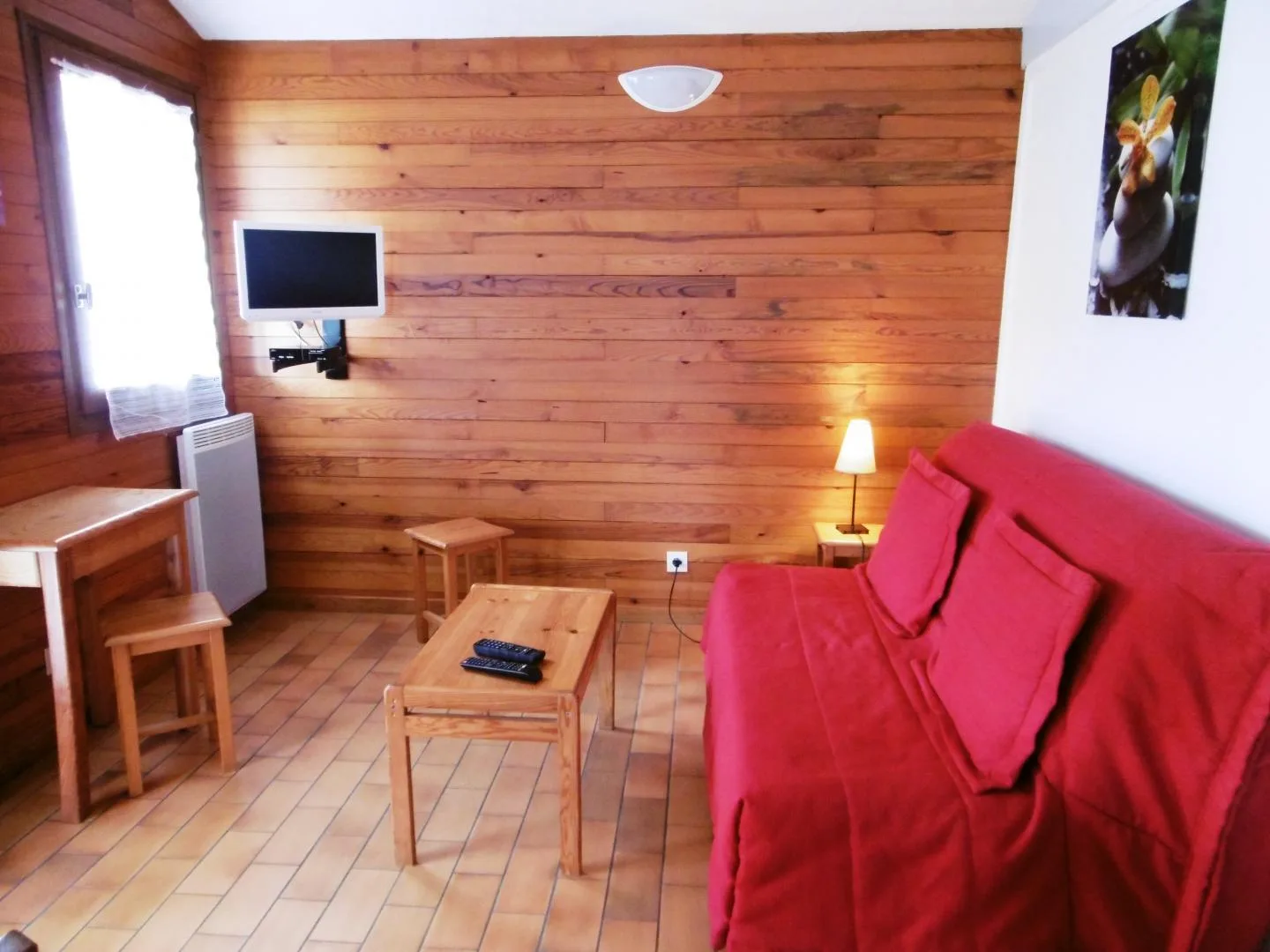 canape-gite-helianthemes-brocas-les-forges-landes-de-gascogne-gites40-10219