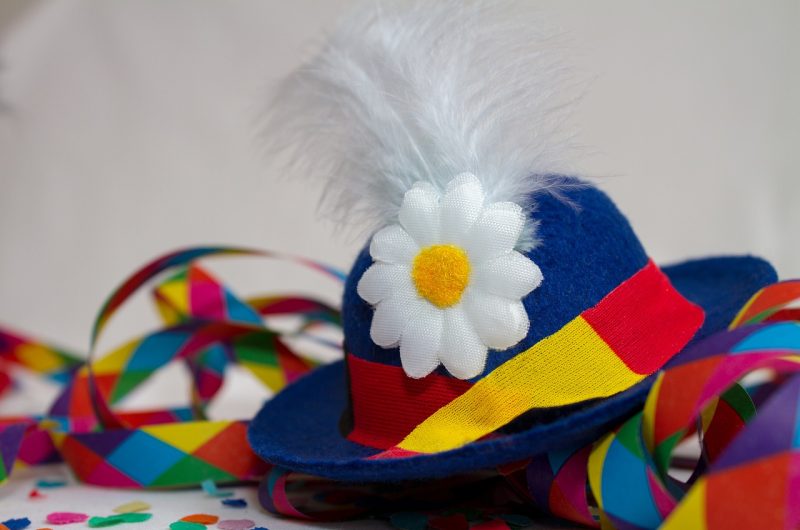 carnival-3075883_1280