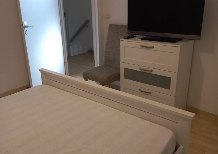 chambre 1 avec TV