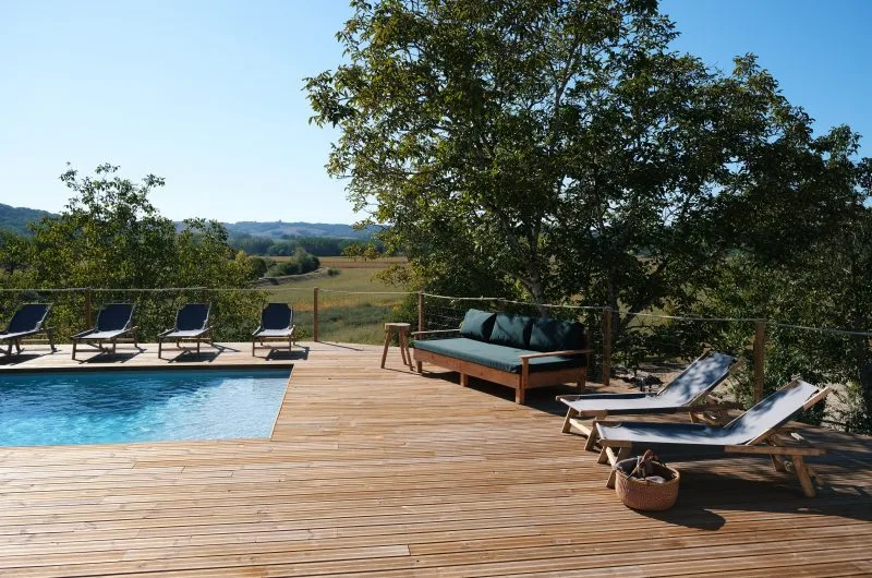 landes-pays-basque-hastingues-sudouest-location-maison-de-vacances-gite-terrasse-exterieur-jacuzzi-piscine-ladivinejardine