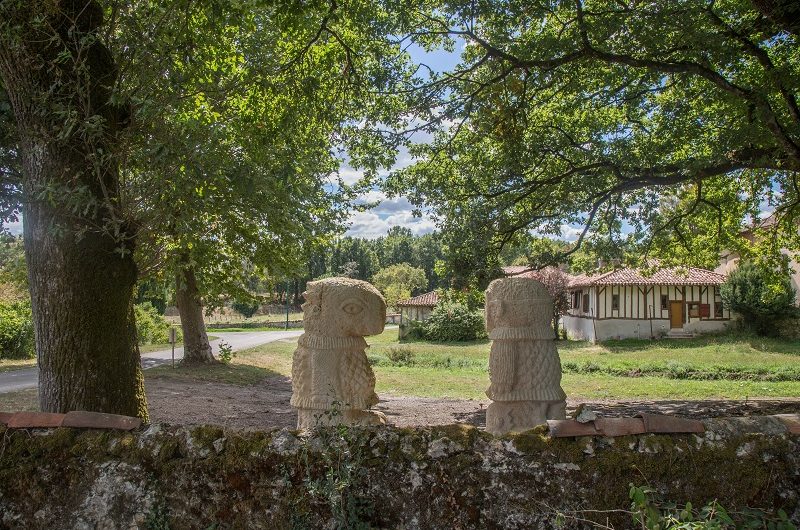 oeuvre 22 Stefan Rinck, Saint Georges et son dragon de compganie, Bélis 2020. programmation Irwin Marchal. crédit photo Palaric (4)