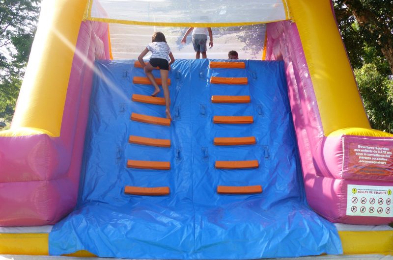 structure-gonflable-paques-biscarrosse-3