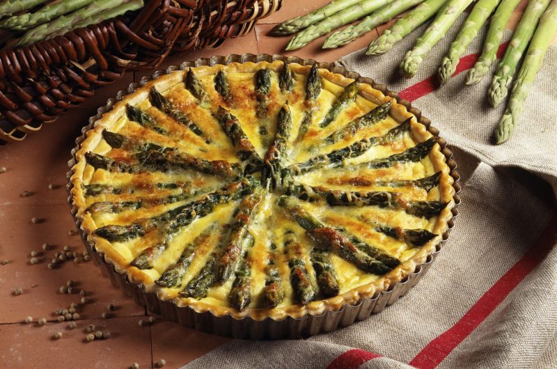 tarte-asperges-credit-AdobeStock-oitt-grand-dax-min