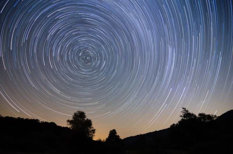 yavorzhelyazkov-star-trails-ciel-etoiles